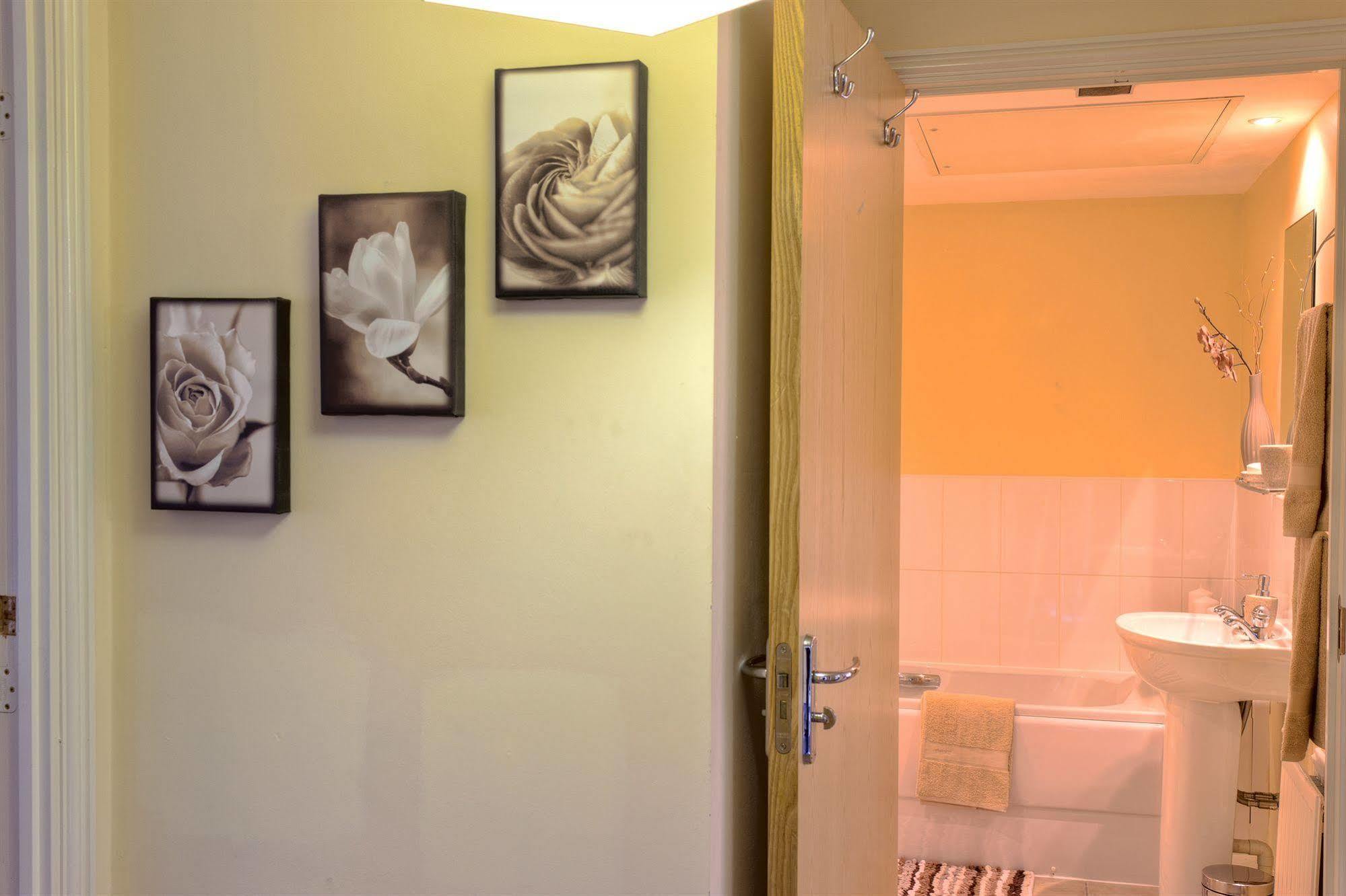 The Lindley Suite - Simple2Let Serviced Apartments Huddersfield Exteriér fotografie