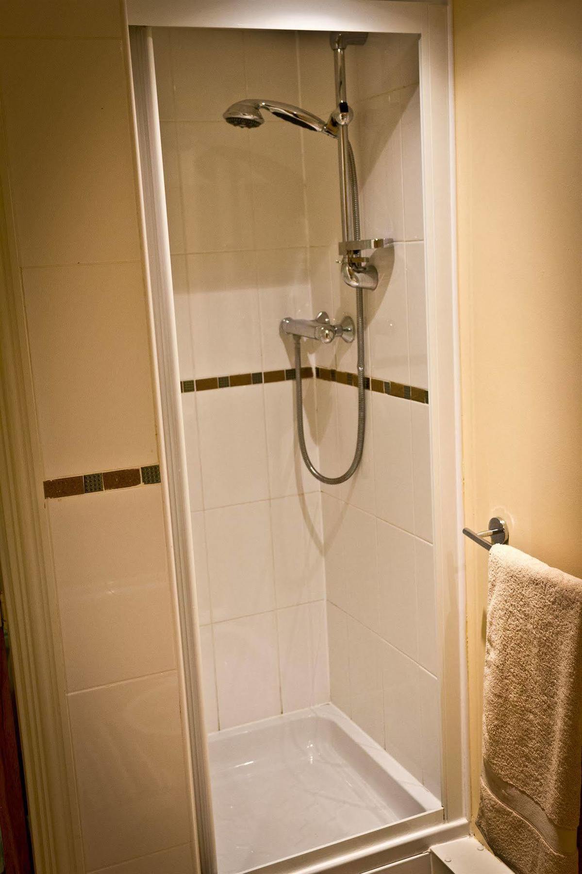 The Lindley Suite - Simple2Let Serviced Apartments Huddersfield Exteriér fotografie