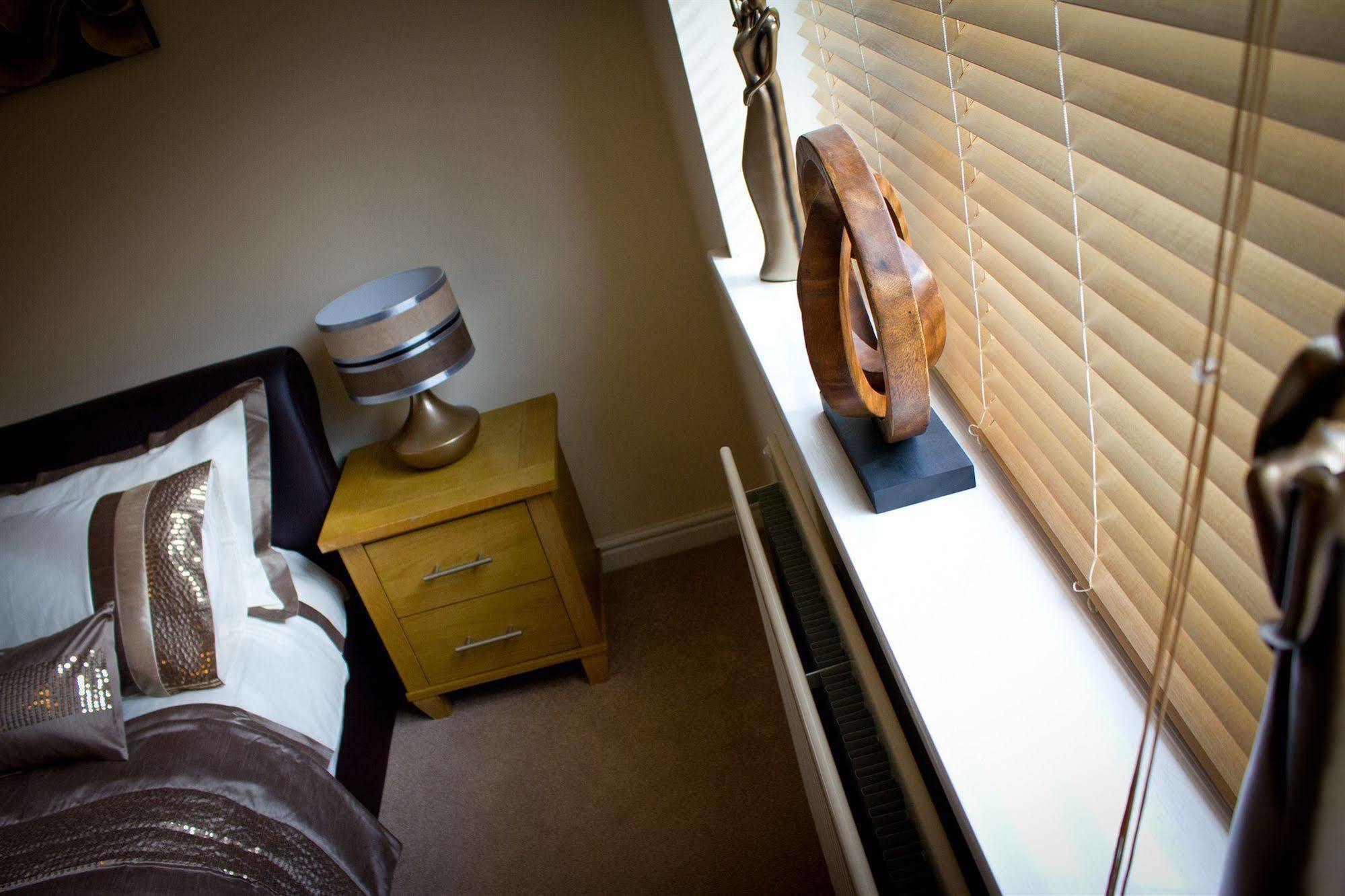 The Lindley Suite - Simple2Let Serviced Apartments Huddersfield Exteriér fotografie