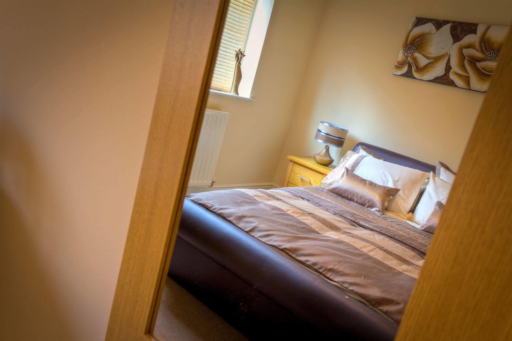 The Lindley Suite - Simple2Let Serviced Apartments Huddersfield Exteriér fotografie